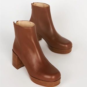 Intentionally Blank Leather Speed Platform Boots (Brown)